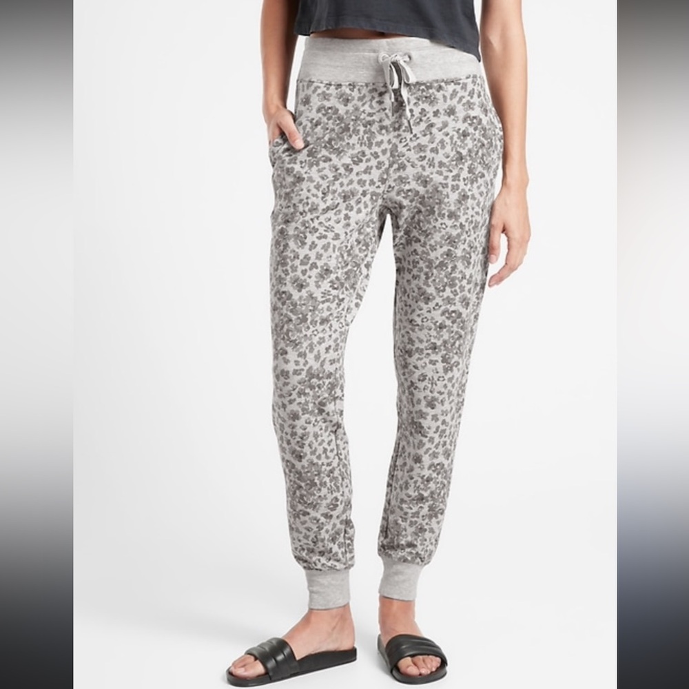 Athleta Gray Leopard Print Joggers